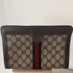 Vintage Gucci Signature Brown and Green clutch Bag
